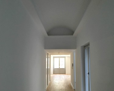 Rehabilitación 29 viviendas y oficinas en Pontoise, París,  por Tabiques y Techos R.