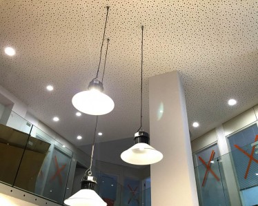 Rehabilitación 29 viviendas y oficinas en Pontoise, París,  por Tabiques y Techos R.