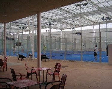 Complejo Deportivo Buesa Arena por Tabiques y Techos R.