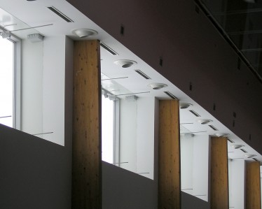 Complejo Deportivo Buesa Arena por Tabiques y Techos R.