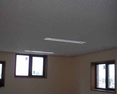 ESCUELA DE MUSICA SALVATIERRA por Tabiques y Techos