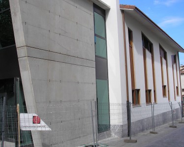 ESCUELA DE MUSICA SALVATIERRA por Tabiques y Techos