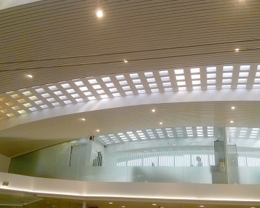 CENTRO COMERCIAL BIDARTE EN BILBAO por Tabiques y Techos R.