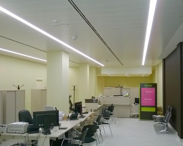 OFICINA BANKIA AVENIDA LA PAZ LOGROÑO por Tabiques y Techos R.