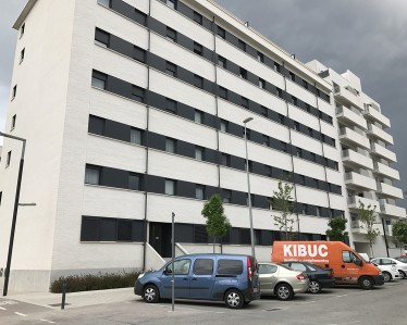 39 Viviendas en Arrosadía, Pamplona por Tabiques y Techos R.