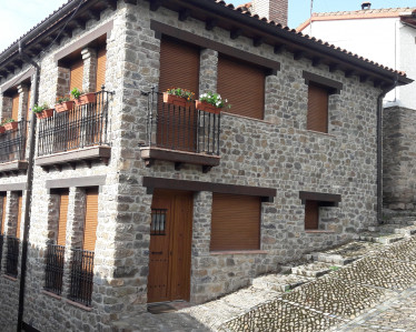 APARTAMENTOS TURÍSTICOS EL MAGUILLO